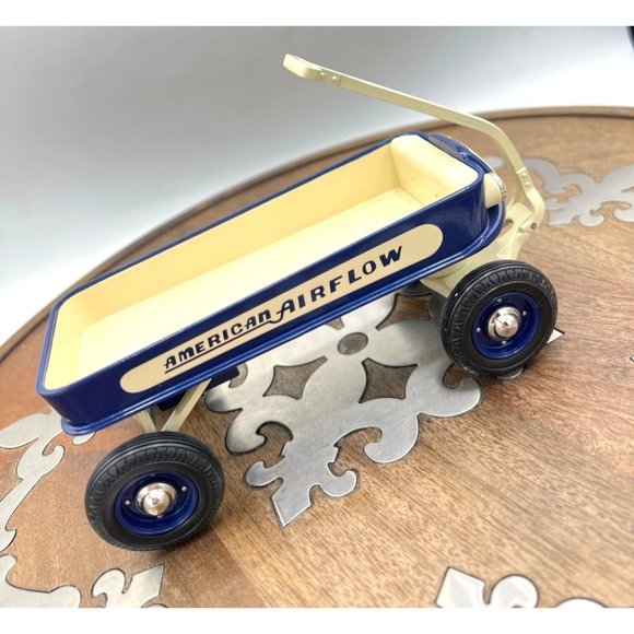 Hallmark Kiddie Car Classics Sidewalk Cruisers Collection 1935 American Airflow - Picture 1 of 15